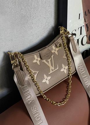 Женская сумка louis vuitton bolsa easy pouch on strap клатч бежевый + лого через плече