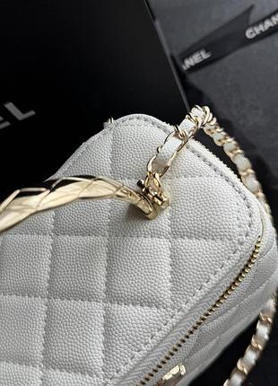 Vanity bag with mirror white 3