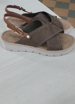 Босоніжки esprit