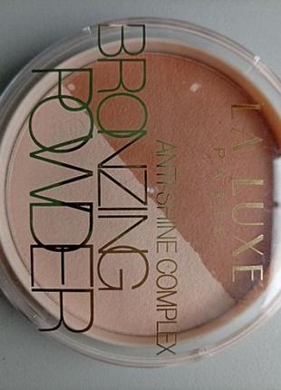 М инеральная пудра в виде камня. satin blush. la luxe.