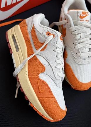 Брендовые кожаные кроссовки nike (оригинал)