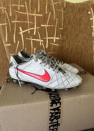 Копачки nike tempo  made in bosnia  професійні шкіра стан задовільний 44(29 см) 1050 грн