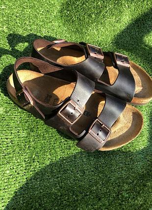 39 р-25 см birkenstock milano. босоніжки. шкіра. оригінал