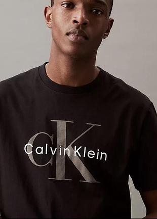 Футболка чоловіча calvin klein