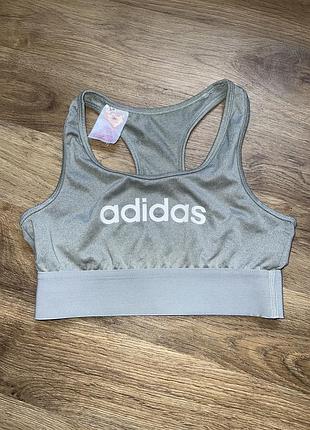 Топ adidas