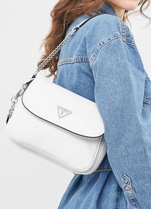 Біла сумка guess