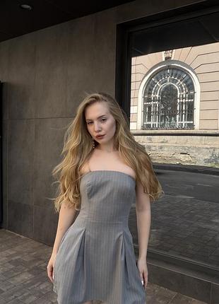 Корсетна сукня s