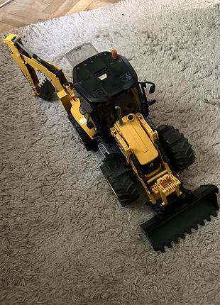 Екскаватор-навантажувач bruder jcb 5cx eco (пошкоджений)