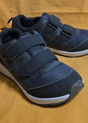 Кросівки viking gore-tex розмір 35
