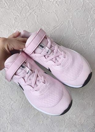Nike кроссовки