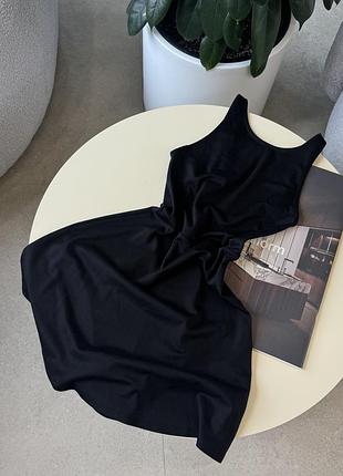 Чорна сукня кльош h&m чорна сукня h&m