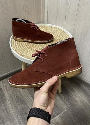 Жіночі черевики clarks desert boot