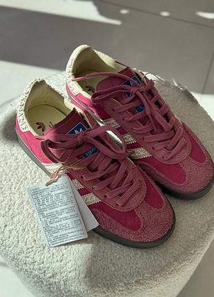 Розовые кеды gazelle