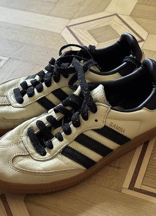Шкіряні кросівки adidas samba