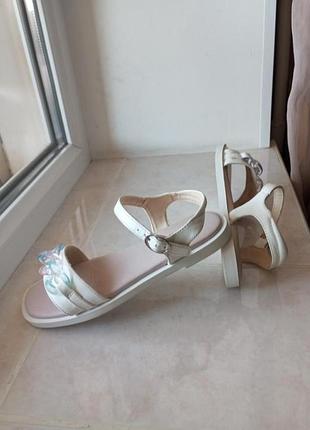 Нарядные стильные босоножки бренда marks &amp; spencer,с декором. u9 3 eur.  35,5