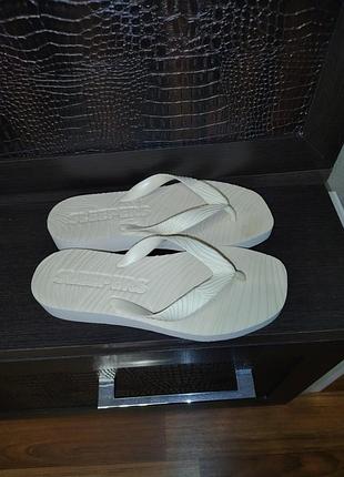 Шльопки sleepers
