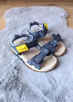 Шкіряні босоніжки сандалі clarks розмір 25,5