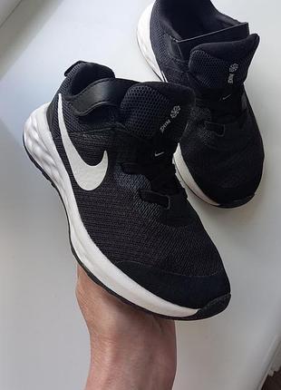 Кроссовки nike revolution 6