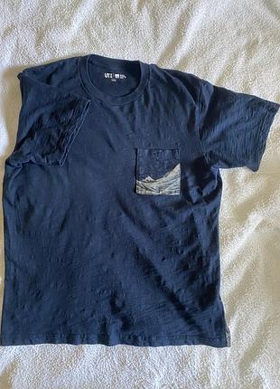 Футболка uniqlo ut x hokusai «the great wave» з кишенею (розмір l)