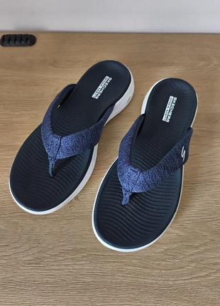 Шльопанці skechers
