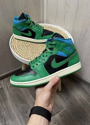 Жіночі кросівки nike air jordan mid