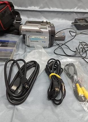 Ретро видеокамера panasonic nv-gs50 minidv (полный комплект + 4 кассеты)