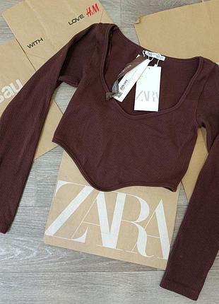 Кроптоп укорочена кофтинка лонгслів zara коричневий м-l