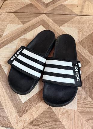 Шльопанці adidas оригінал