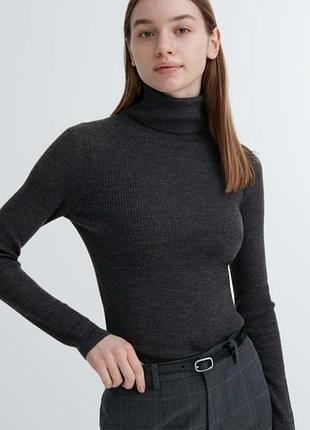 Светр гольф uniqlo 100% вовна