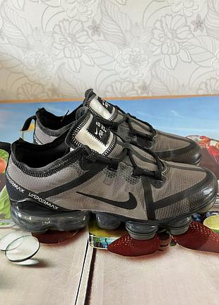 Оригінальни крассовки nike air vapormax 2019.
