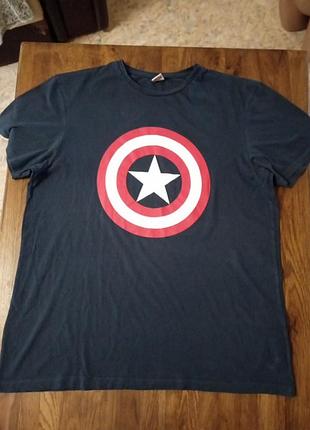 Футболка marvel 
💯 котон