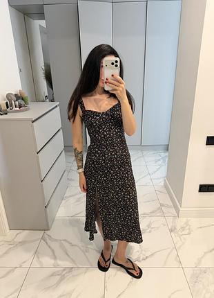 Легенька сукня у квітковий принт zara