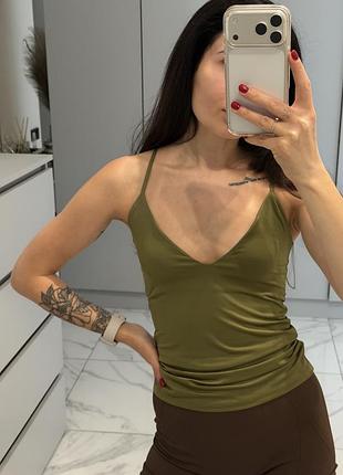 Облягаюча  майка zara