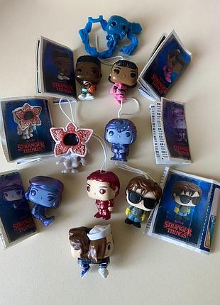 Набір 9 шт нових колекційних фігурок stranger things дивні дива серії kinder joy едді дастін макс лукас еріка стів і робін векна стів демогоргон