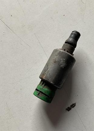 Бу клапан прокачки сцепления renault a502302104, 7700113066