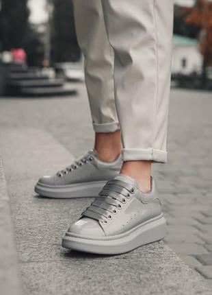 Жіночі кросівки alexander mcqueen grey