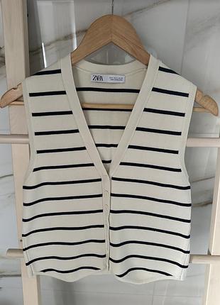 Жилетка zara