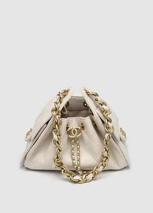 Сумка шанел 25 micro handbag in grained calfskin white/gold