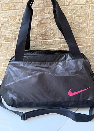 Фірмова сумка nike!