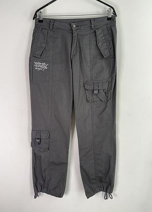 Ed hardy x urban outfitters women’s gray printed cargo pants m size