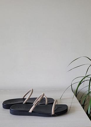 Шлепанцы оригинал crocs w7 гг.37.5-38