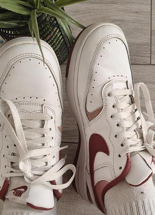 Кроссовки nike 4