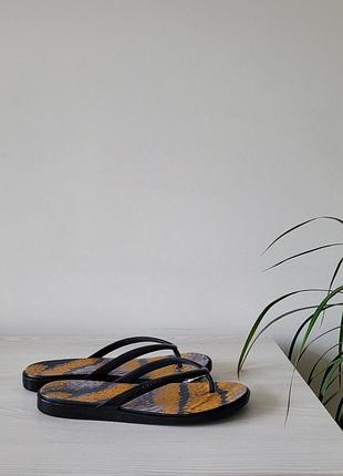 В ́ Вьетнамке оригинал crocs w7 гг.37.5 - 38