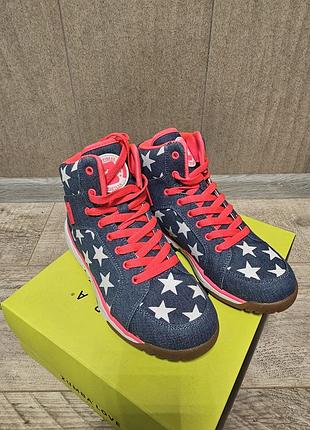 Высокие танцевальные кроссовки zumba energy star (energy boom high top)