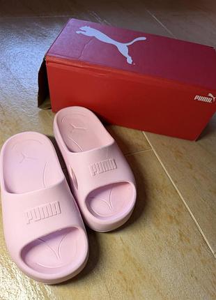 Шльопанці puma дитячі,рожеві,розмір 35,5,дуже мʼякі та зручні,стан дуже гарний,можливий торг