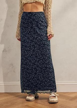 Спідниця максі urban outfitters в стилі 90х гранж whimsigoth в квітковий принт квіткова спідниця сітка floral mesh maxi skirt