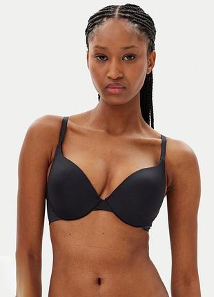 Чорний класичний бюстгальтер 85d hunkemoller