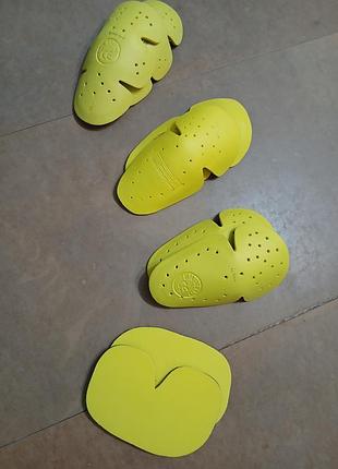 Наколенники мото