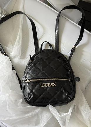 Гес рюгзак guess