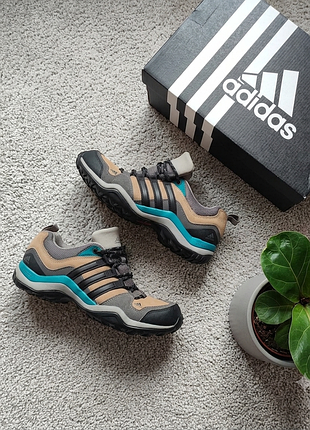 Трекінгові кросівки adidas